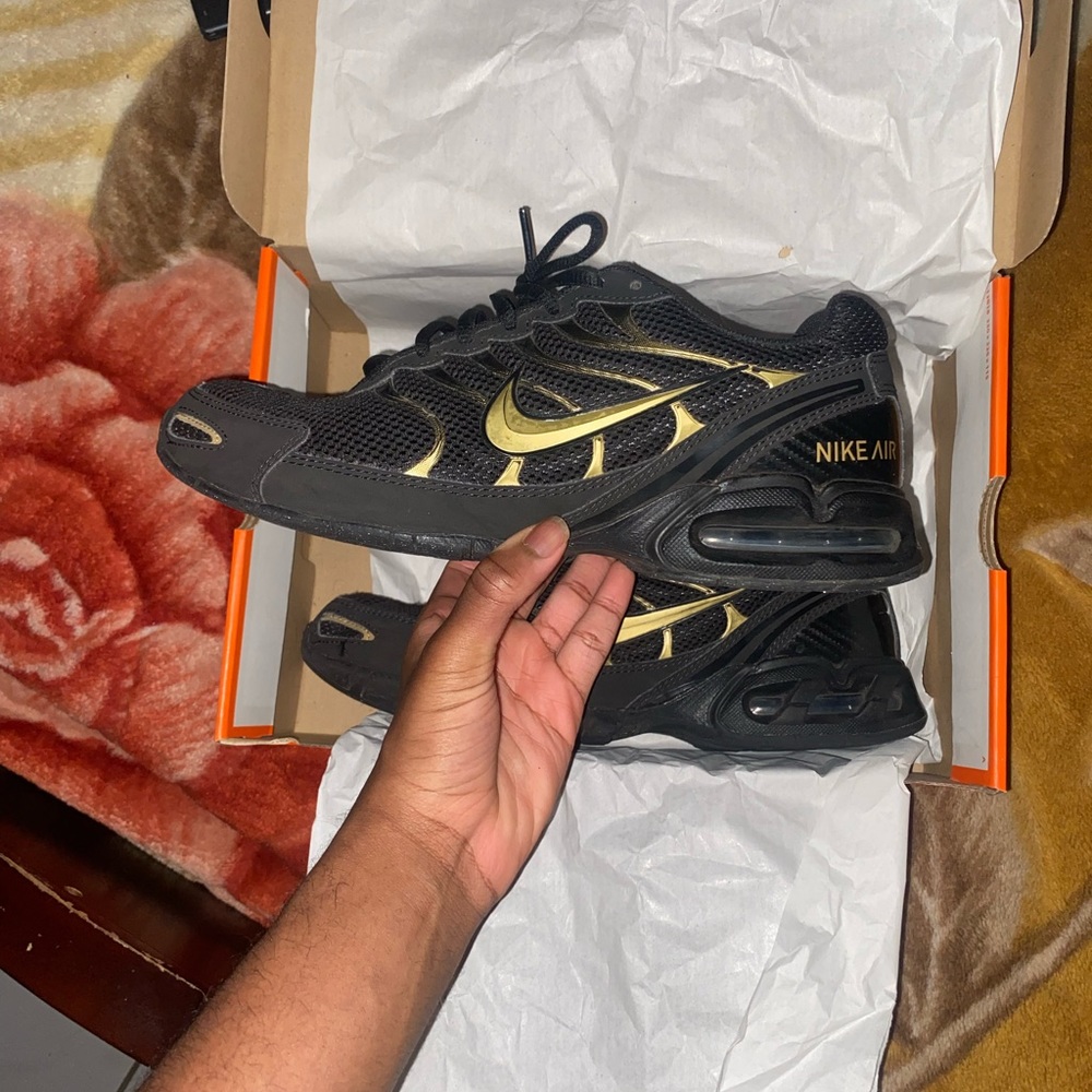 Men’s Nike air max plus size 9.5